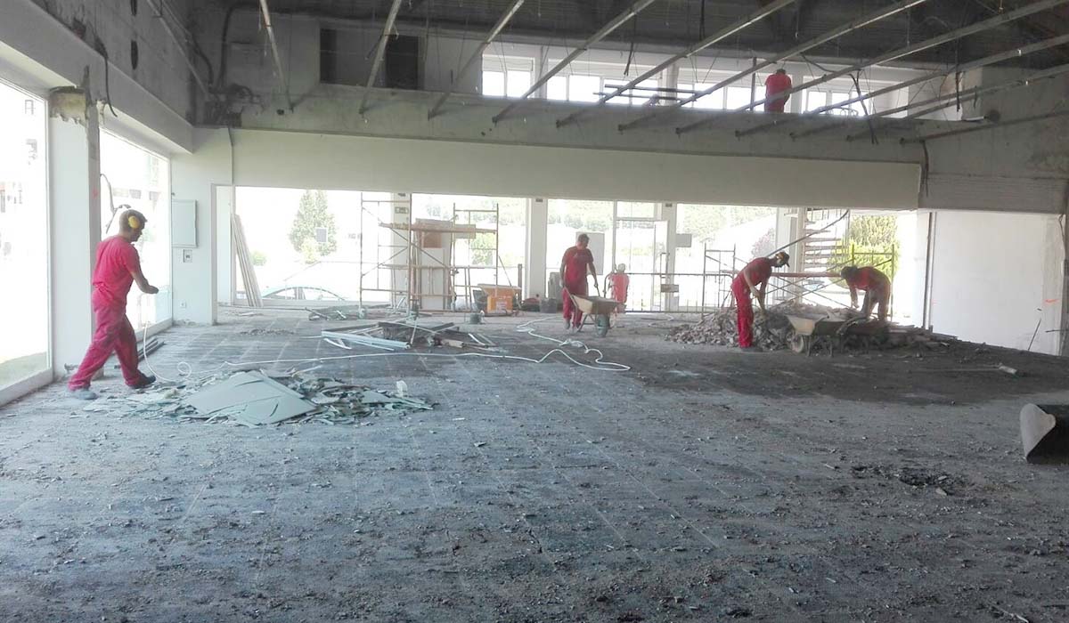 demolicion-desescombro-concesionario-hyundai